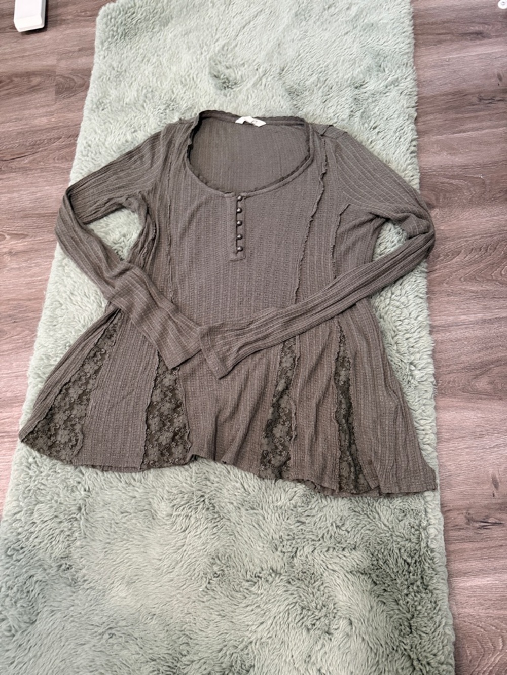 Lucky Brand Women's Olive Green Long Sleeve Lace-Panel Top